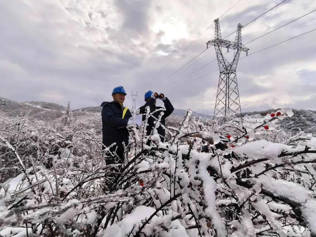 南方電網(wǎng)科技抗冰 讓冰雪“看得見、除得掉、防得住”